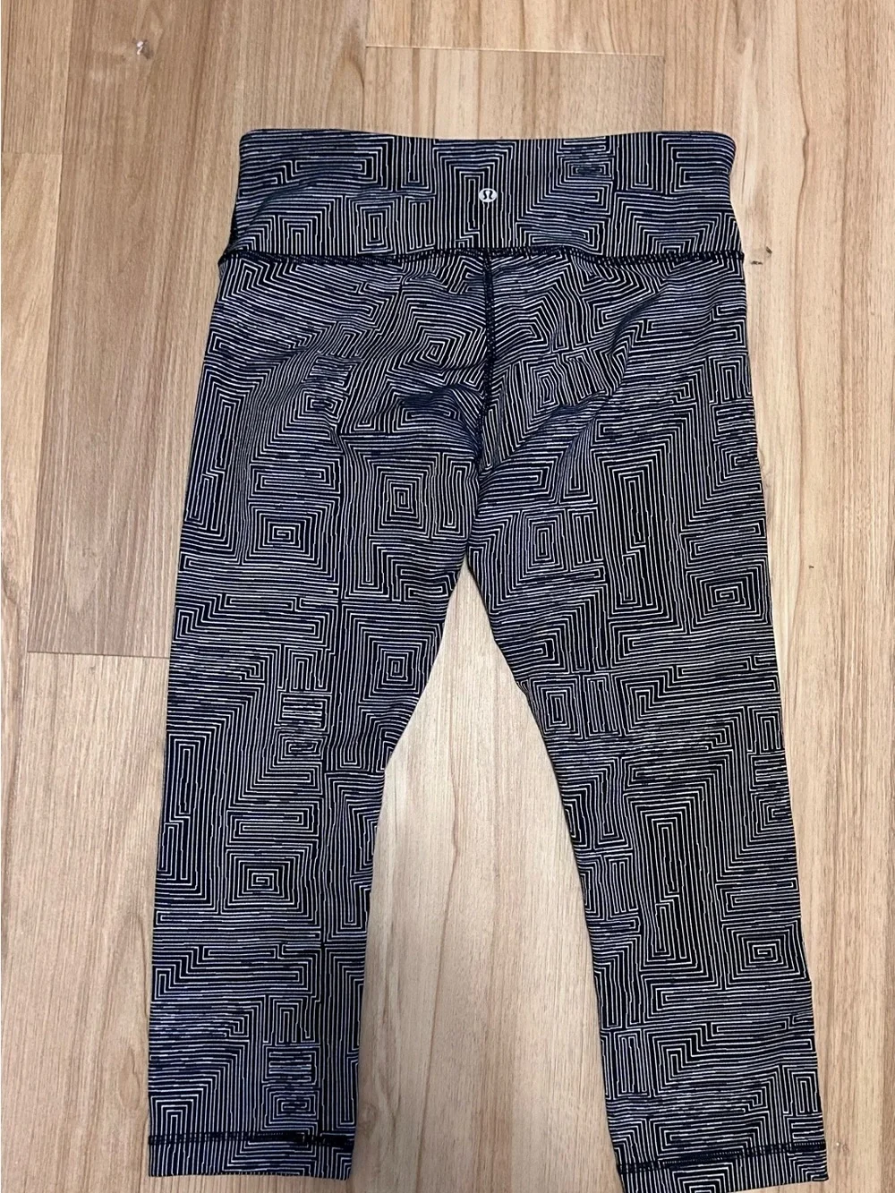 lululemon athletica Black Geometric Capri Leggings